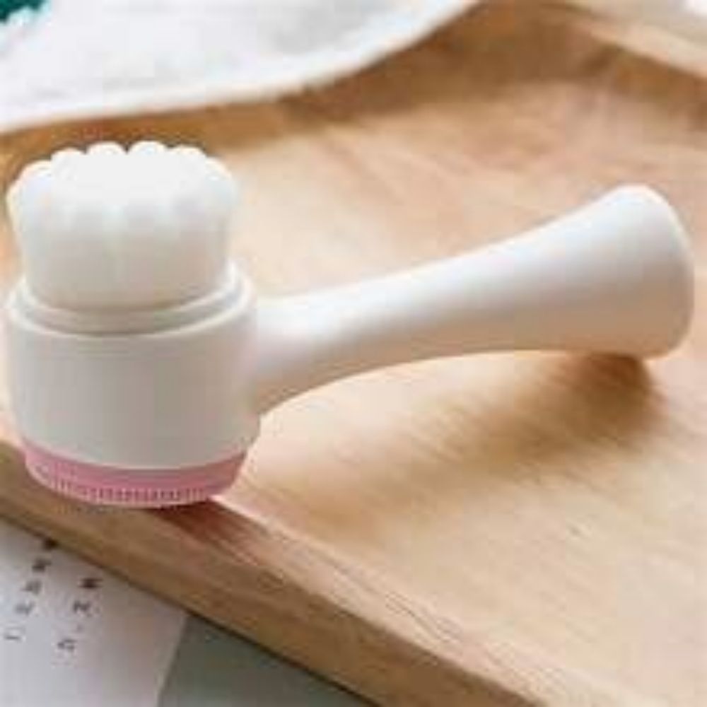 Gentle Nylon Pet Paw Brush For Cleaning And Massage