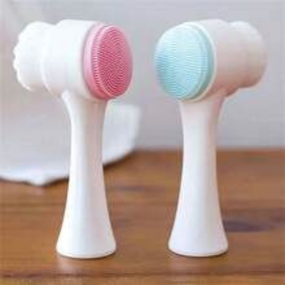 Gentle Nylon Pet Paw Brush For Cleaning And Massage