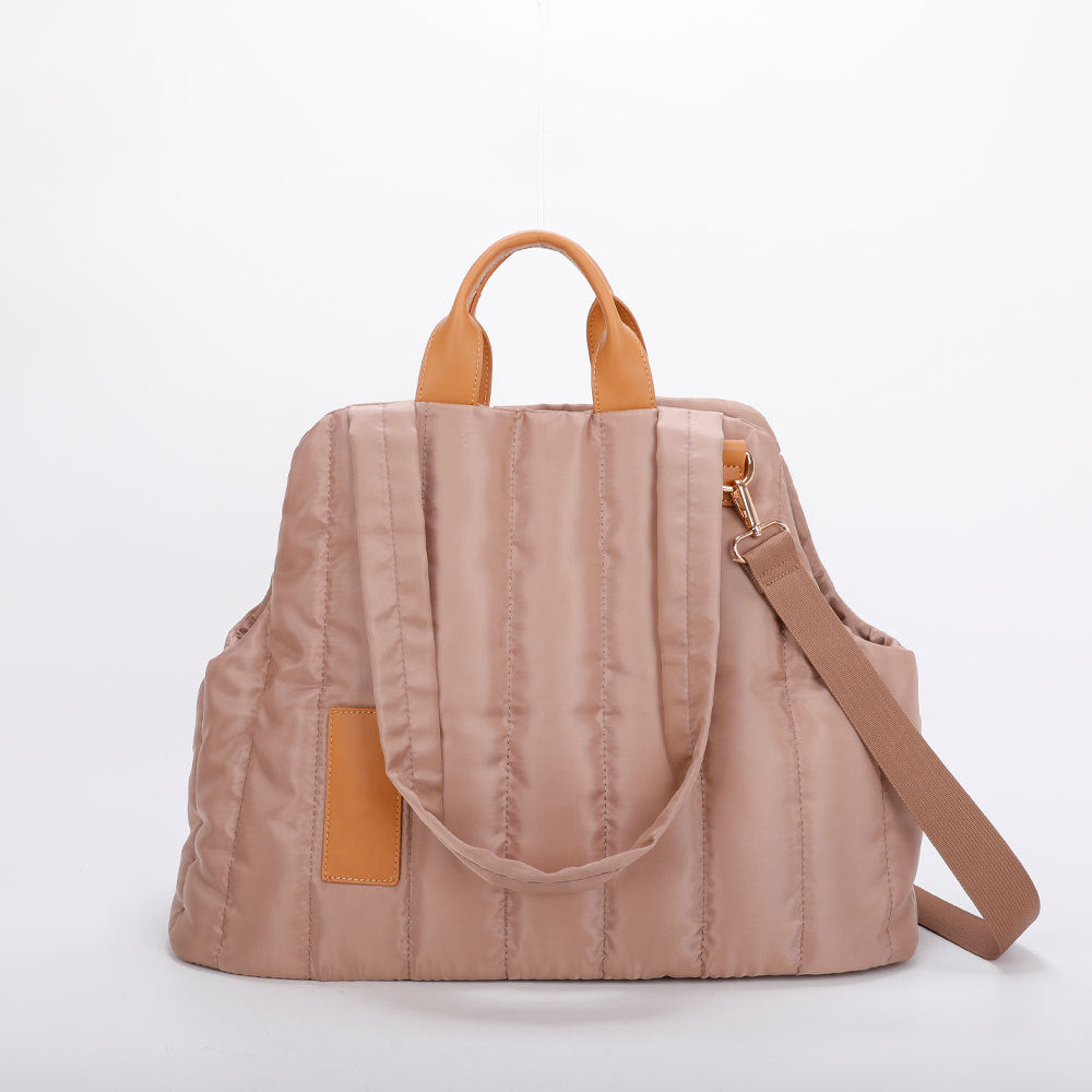 Lightweight Waterproof Pet Carrier Bag For Outdoor Travel
