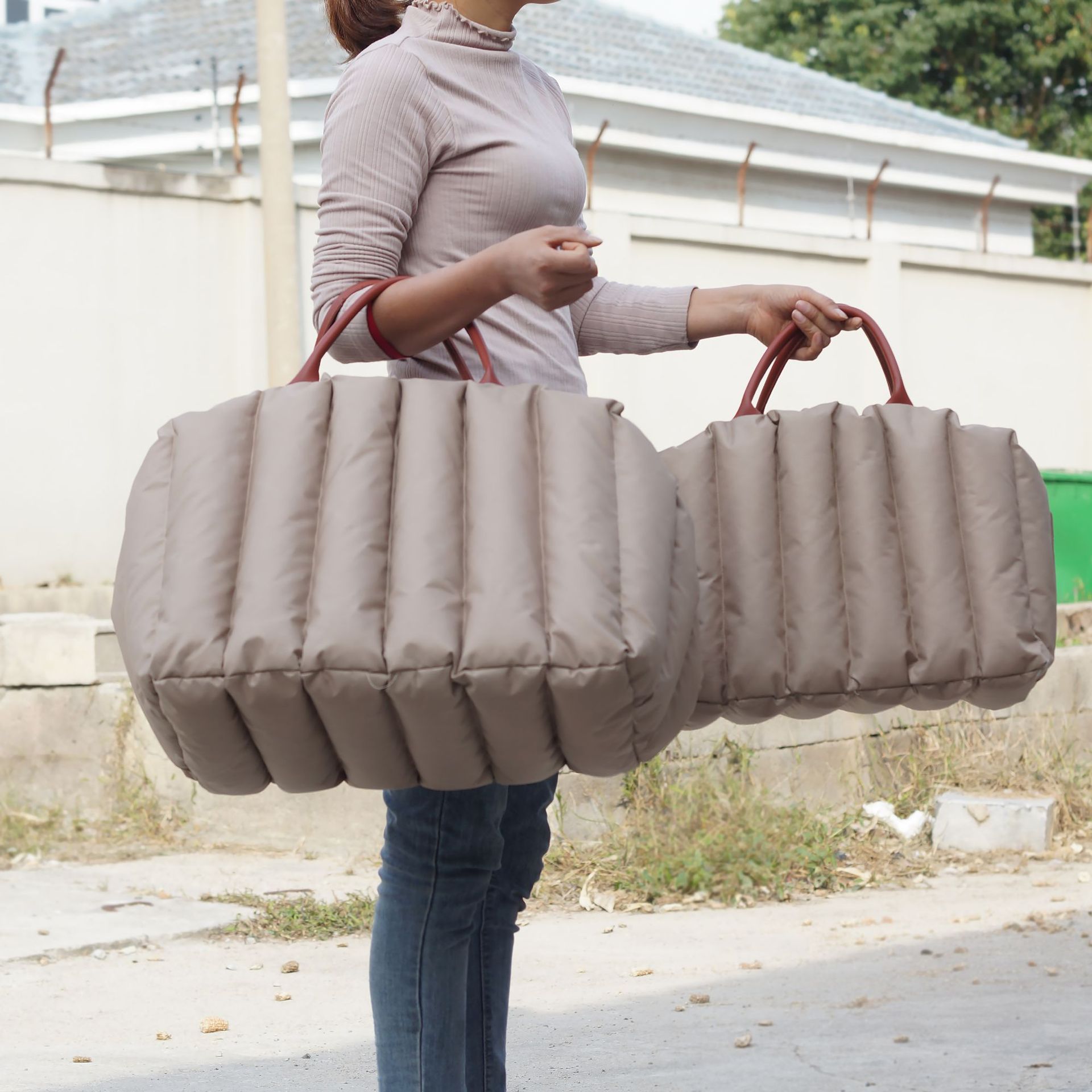 Portable Pet Carrier For Car Travel And Safety